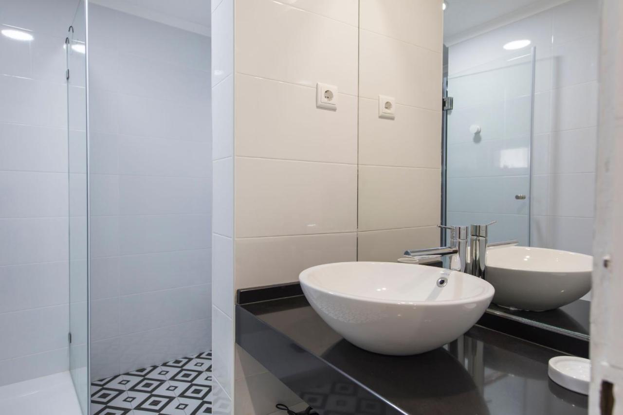 Lovelystay - Bairro Alto Terrace Wonder Lisbona Esterno foto