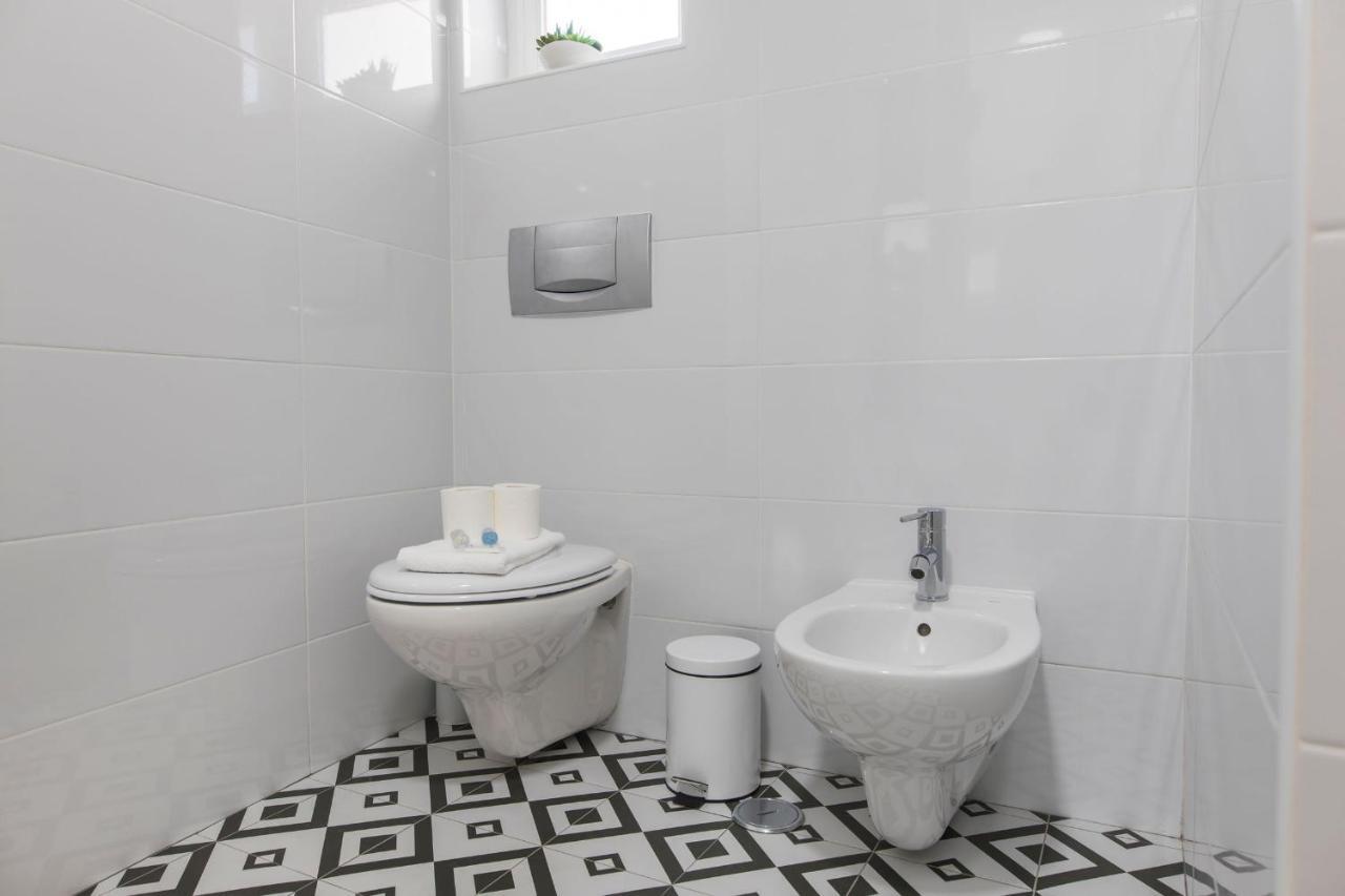 Lovelystay - Bairro Alto Terrace Wonder Lisbona Esterno foto